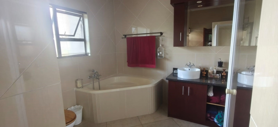 3 Bedroom Property for Sale in Cashan North West